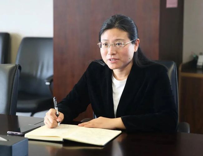中石油朱明玉最新动态与小巷美食探秘之旅